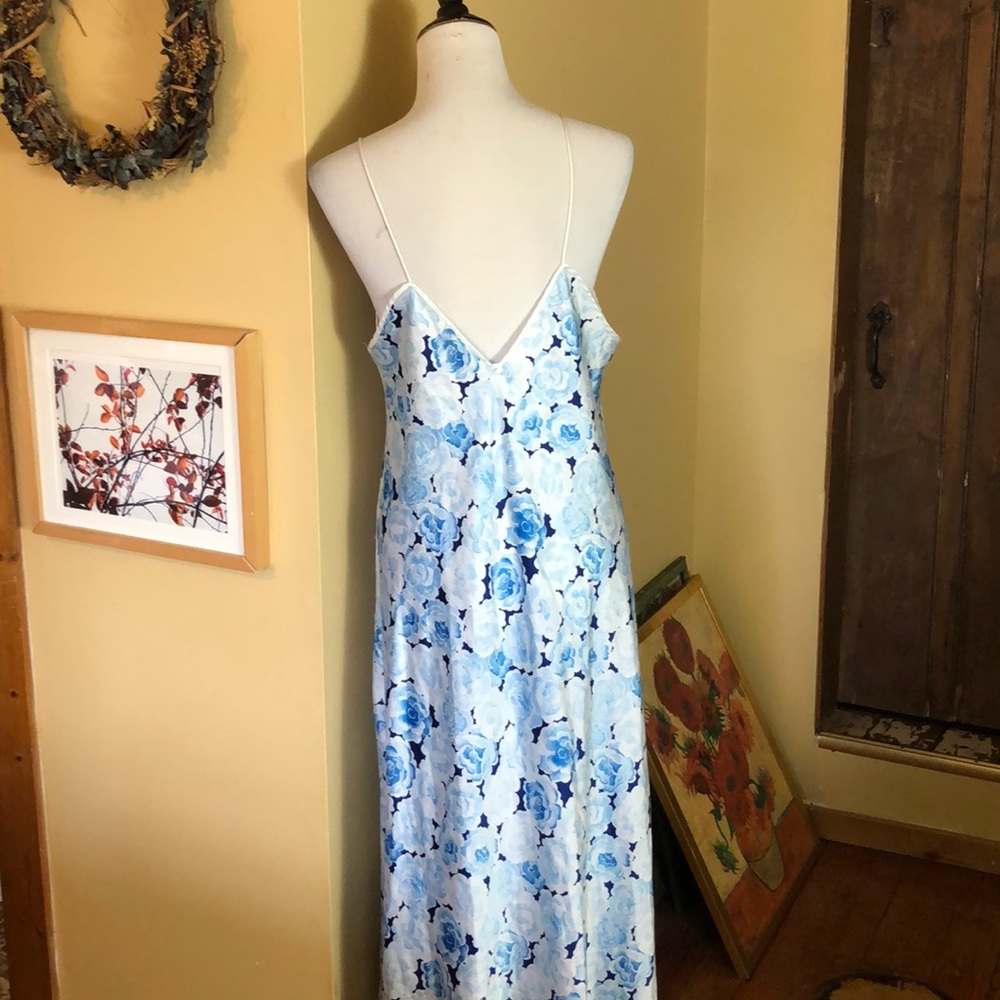 Vintage CHRISTIAN DIOR size M/L Silk Floral Long Nightie Classic Gown Blue White - Picture 7 of 16